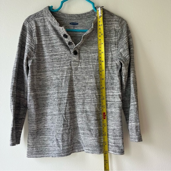 🌼 5/$25 Old Navy Boys Heather Gray Henley Long Sleeve Shirt Size 4T Cotton Blend - Picture 8 of 8